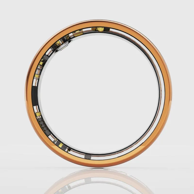 Lumthou Smart Ring Size 9 on a finger displaying the sleek enamel finish